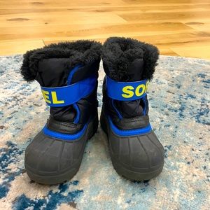 Boys Sorel winter boots size 10 toddler